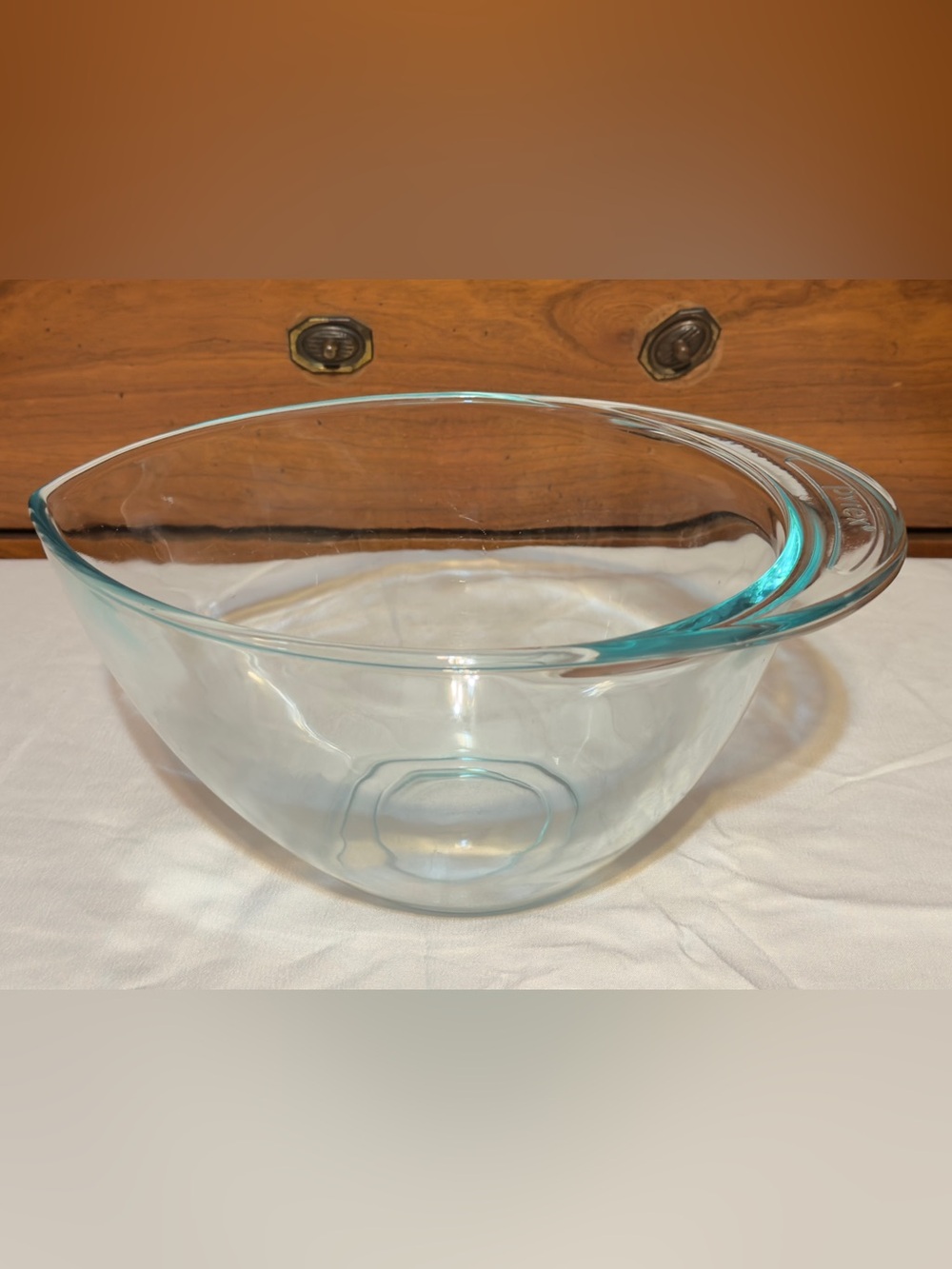 Pyrex teardrop Clear Glass Mixing Bowl - Aqua Tint